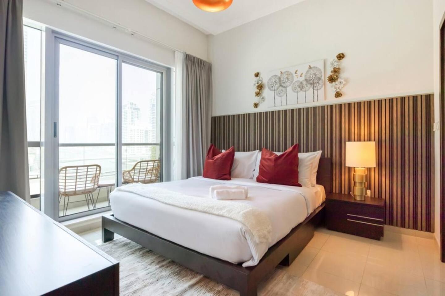 Luxurious 1 Bedroom Apartment In The Dubai Marina! Extérieur photo
