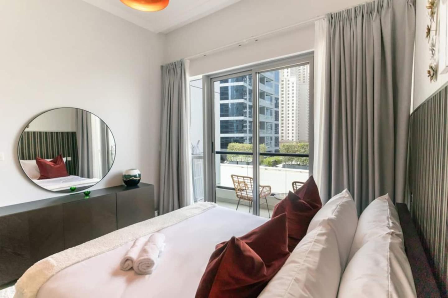Luxurious 1 Bedroom Apartment In The Dubai Marina! Extérieur photo